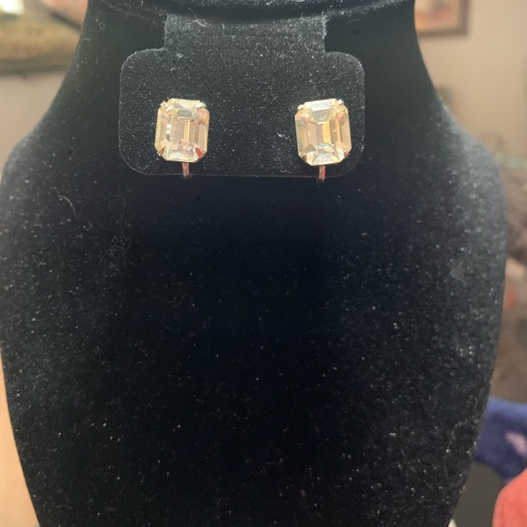 Fun, Vintage Crystal (Glass?) Earrings - Picture 3 of 4